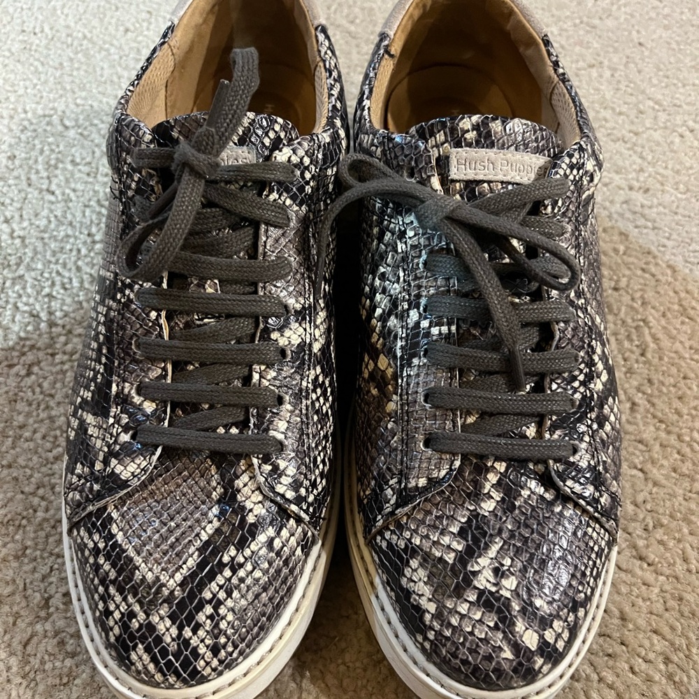 Hush Puppies snakeskin Pattern Casual Shoes - sz 12